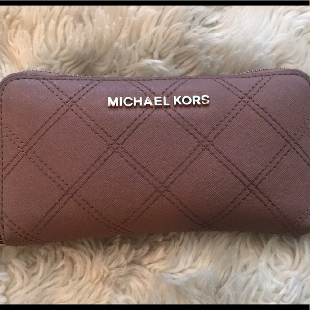 Rose Michael Kors wallet